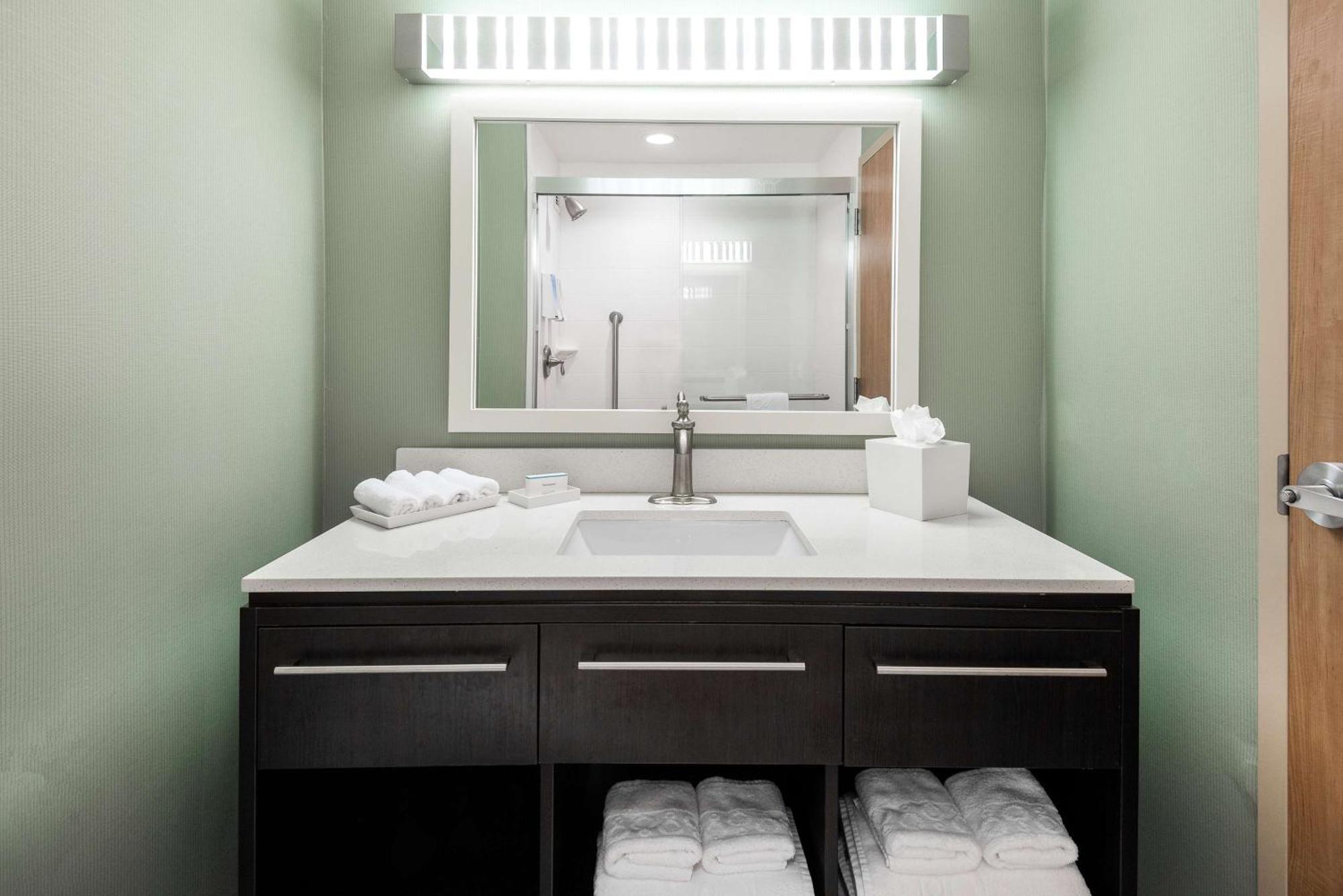 Home2 Suites By Hilton Ft. Lauderdale Airport-Cruise Port Дейния Бийч Екстериор снимка