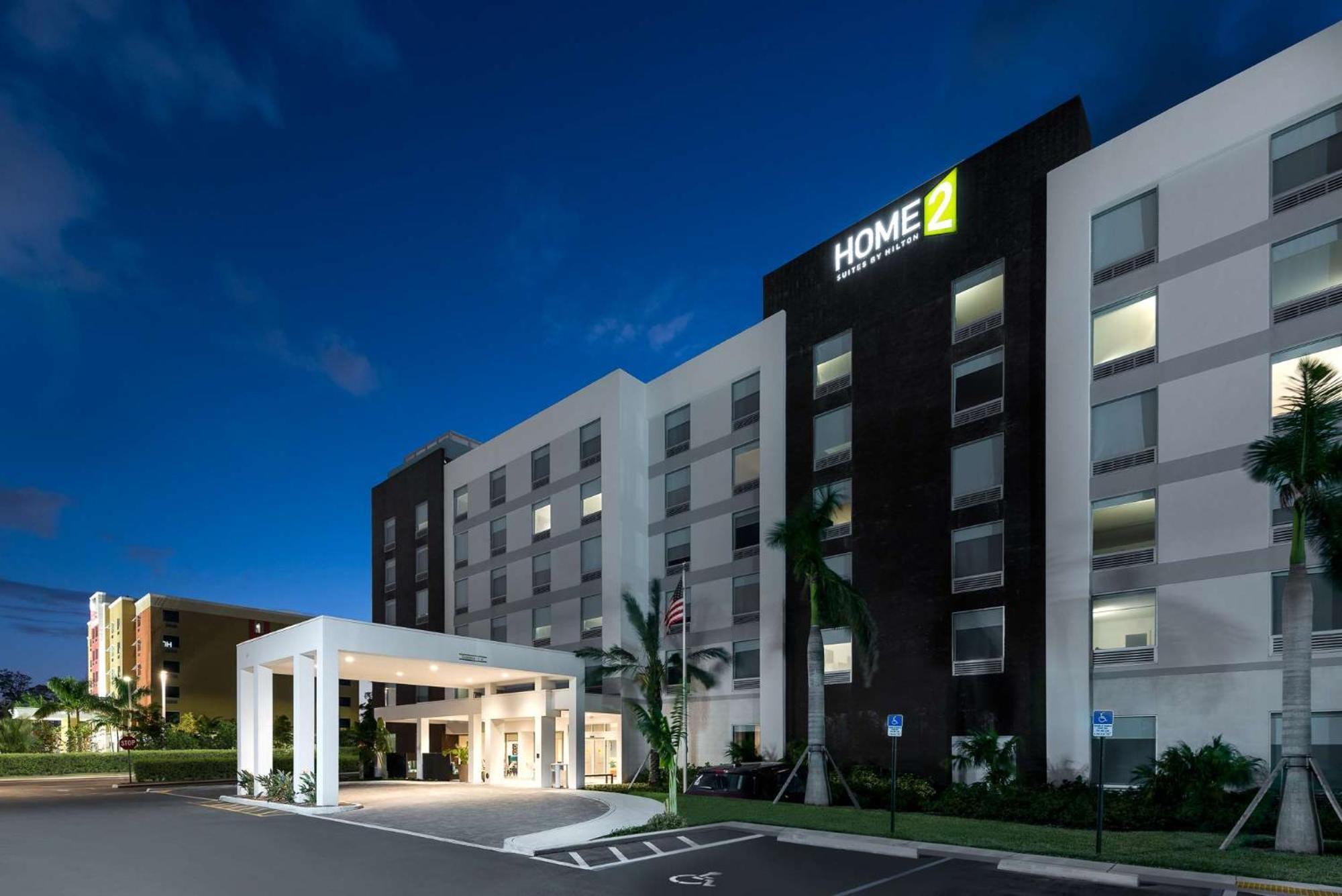 Home2 Suites By Hilton Ft. Lauderdale Airport-Cruise Port Дейния Бийч Екстериор снимка