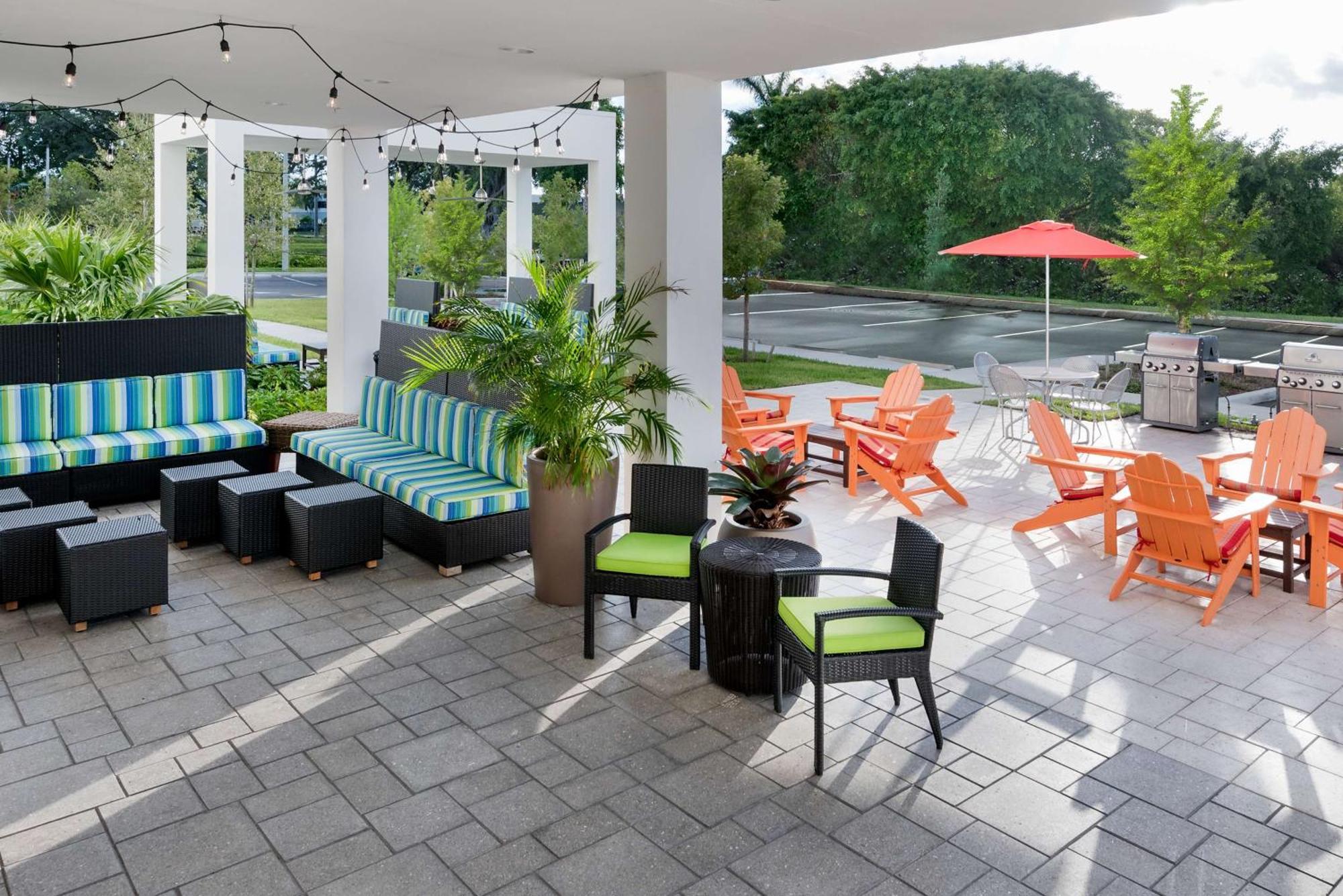 Home2 Suites By Hilton Ft. Lauderdale Airport-Cruise Port Дейния Бийч Екстериор снимка
